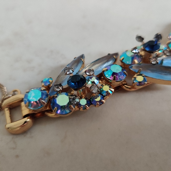 Dazzling Juliana Five Link Bracelet - Picture 9 of 16